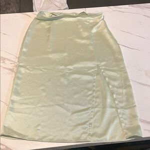 Abercrombie & Fitch Light Green A line Skirt with deep slit sz M